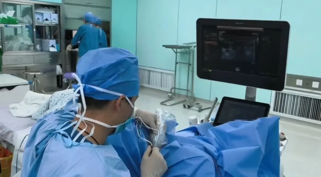 Ultrasound-guided pain-management procedure at Beijing Edencare Hospital